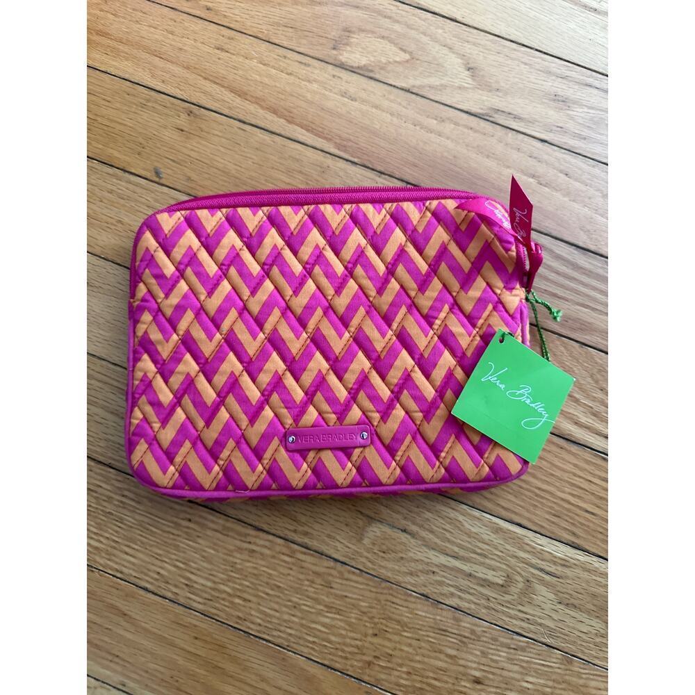 Vera Bradley E Reader Sleeve Ziggy Zaggy Pink Cosmetic Bag Nylon Lined Quilted